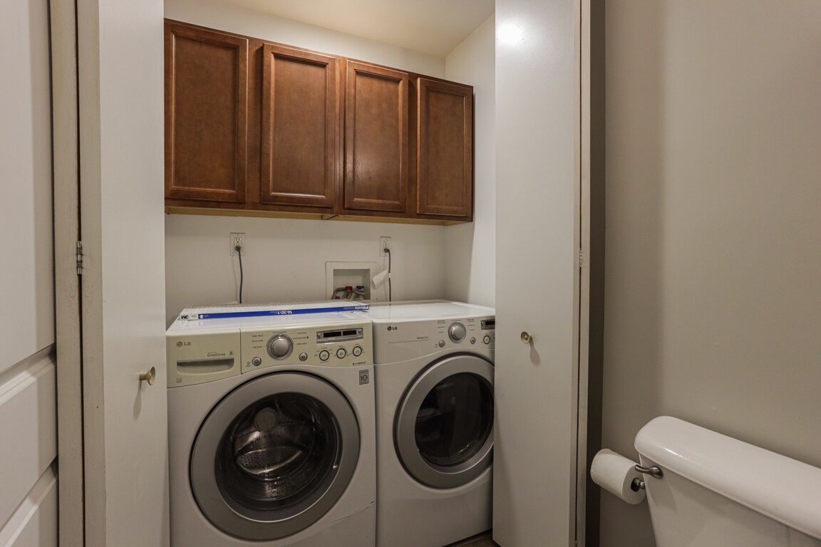Washer/ Dryer in Unit - 5907 Yarmouth Ave