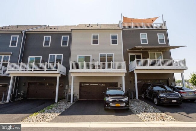 Building Photo - 1730 Autumn Maple Leaf Dr