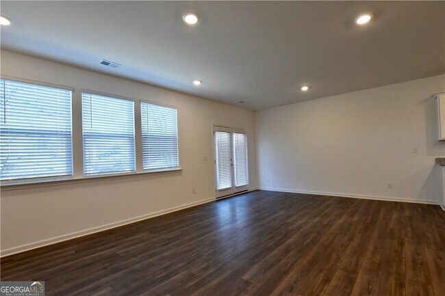 Building Photo - 140 Star Ct