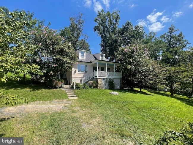 Building Photo - 38103 Homestead Farm Ln