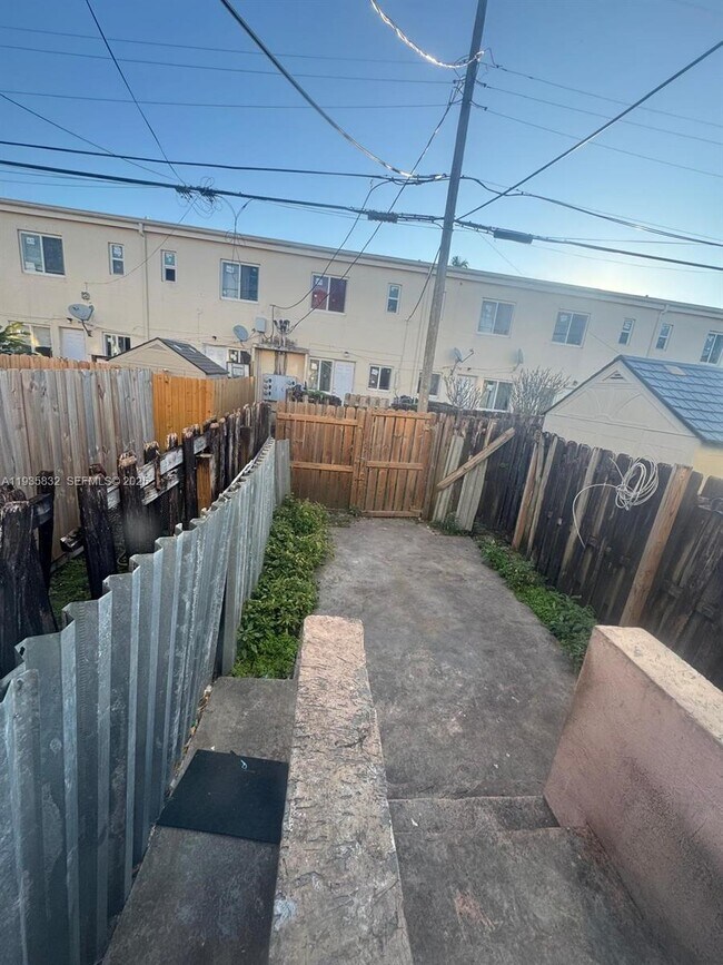 Building Photo - 8407 NW 5th Ave