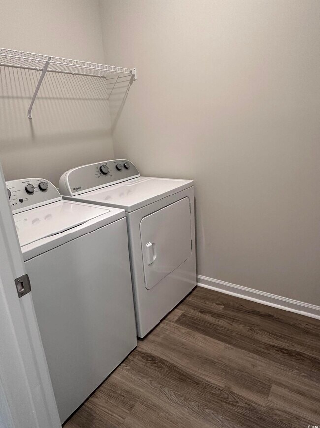 Building Photo - 5175 Yellowstone Dr