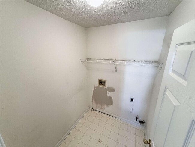 Building Photo - 1344 Treewood Trail