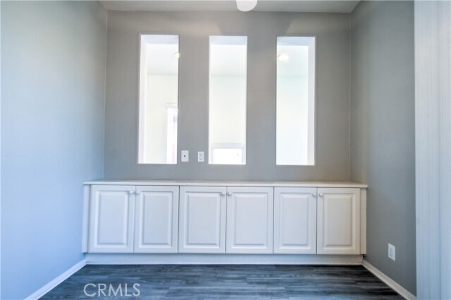 Building Photo - 15 Riva Dr
