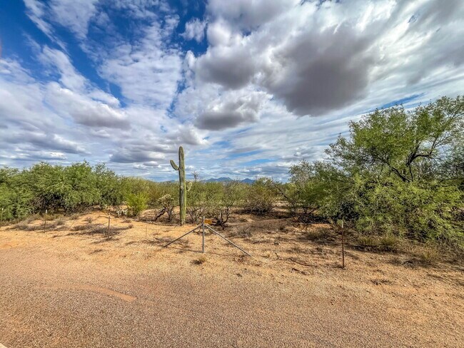 Building Photo - Spacious Rancho Sahuarita Home with Solar, 3-Car Garage, Desert Views and Oversized Loft $500 off...