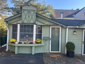 Building Photo - 22 Church St