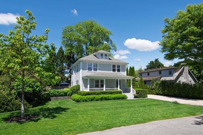 Building Photo - 61 Jennings Ave