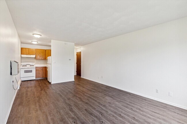 Building Photo - Virginia Manor Apartments