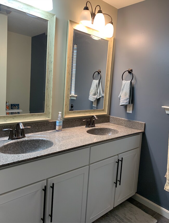 Master barthoorm - 2390 Mill Rd