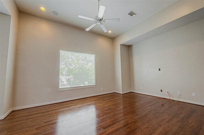 Building Photo - 1130 Patterson St