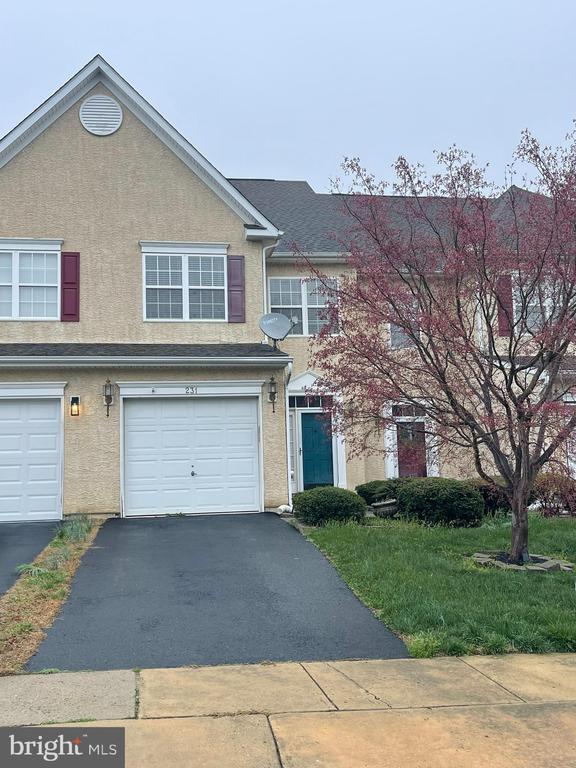 Building Photo - 231 Wilmore Dr