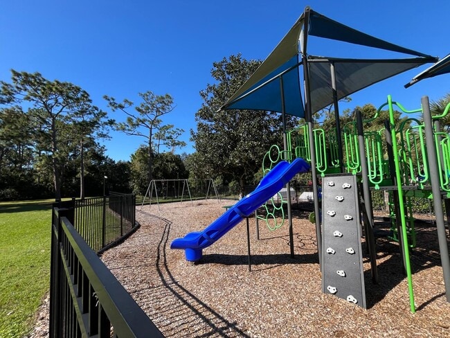 Building Photo - 1918 Turtle Creek Pl