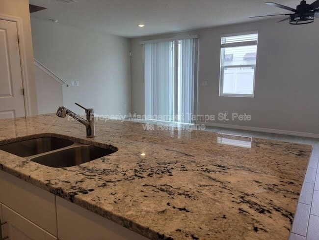 Building Photo - 7694 Momentum Pkwy