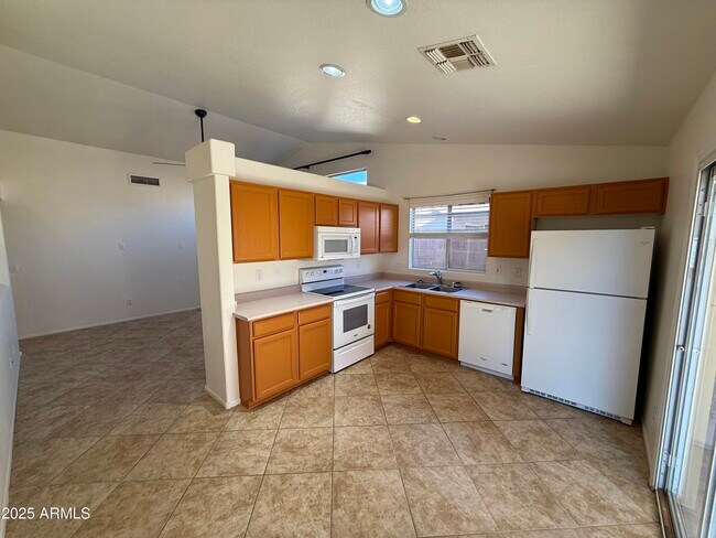 Building Photo - 2387 E Winchester Pl