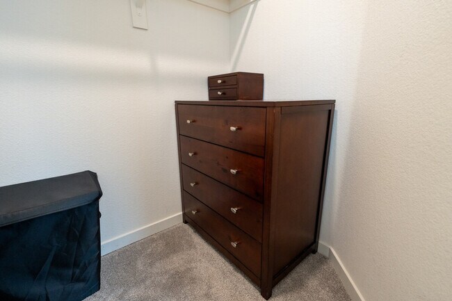 Building Photo - 6001 San Rafael Ln