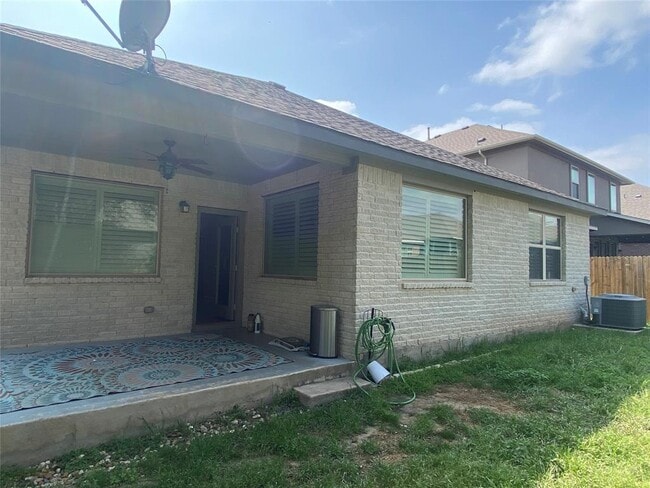 Building Photo - 2448 Lyla Ln