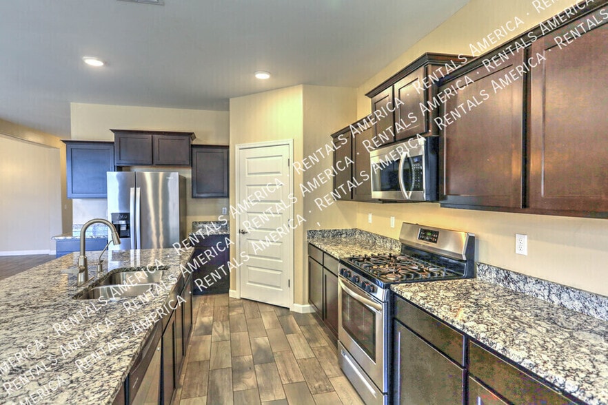 Building Photo - 17741 S Silent Meadows Path
