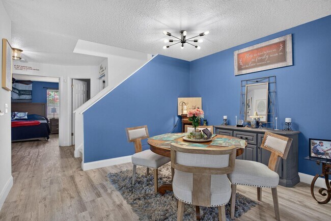 Building Photo - 3320 Alba Cir