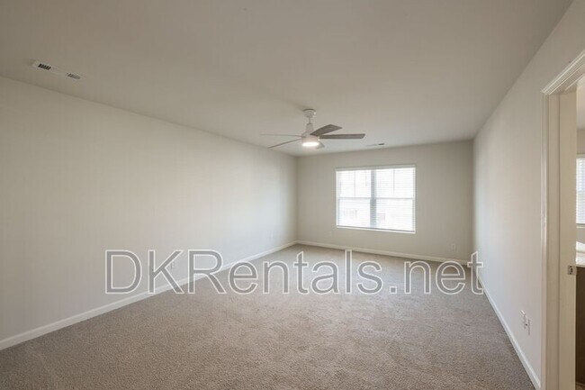 Building Photo - 261 Barnwood Ln