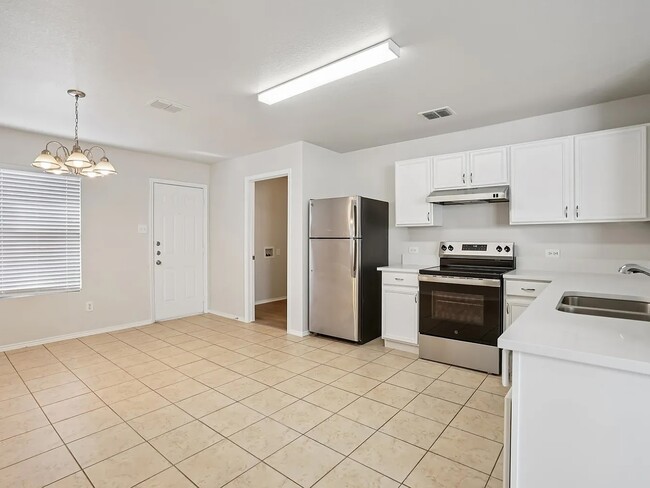 Building Photo - 4933 Parkrise Dr