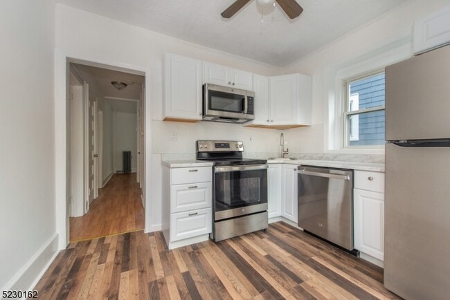 Building Photo - 51 Riggs Pl