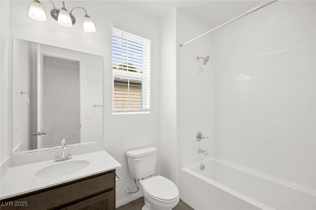 Building Photo - 10140 Glen Aulin St