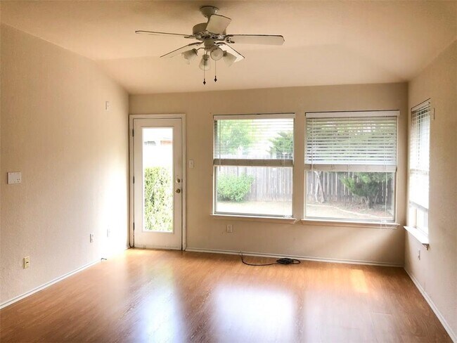 Building Photo - 3316 Texas Topaz Dr