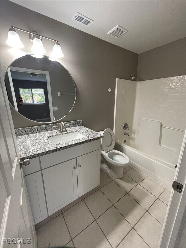 Building Photo - 4718 28th St SW