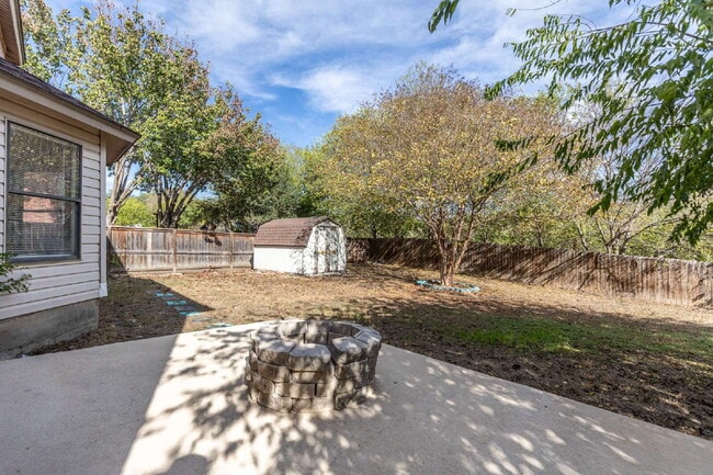 Building Photo - 8423 Parry Path