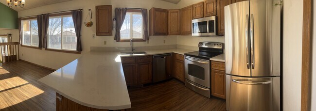 Easy to clean appliances, lots of storage, including glide outs in some acbinets - 2619 15th Ave