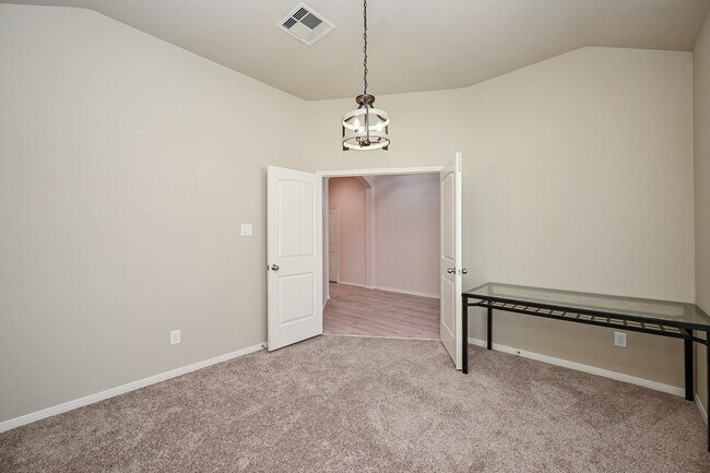 Building Photo - 6942 Hamilton Falls Ln