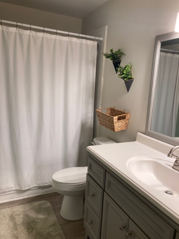 Building Photo - 313 Dirksen Dr