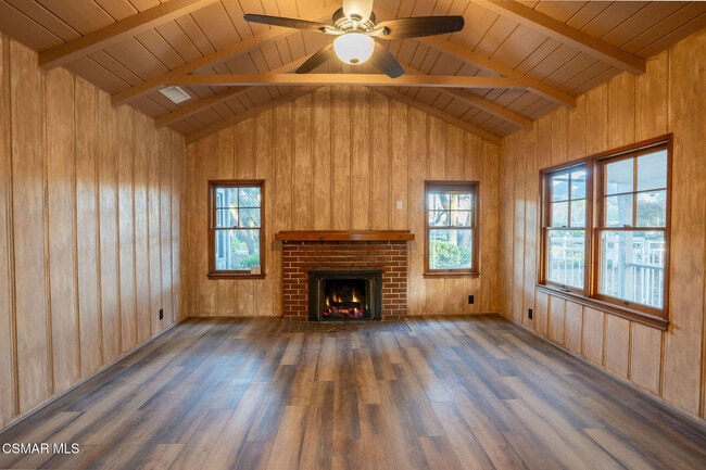 Building Photo - 1753 Hidden Vly Rd