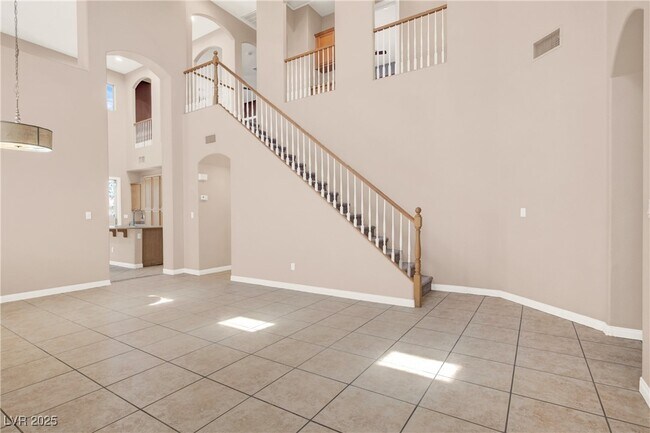 Building Photo - 10721 Vemoa Dr