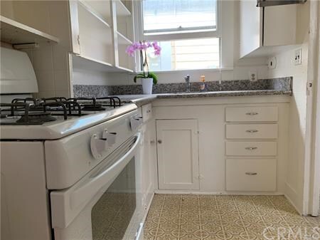 Building Photo - 503 E Balboa Blvd