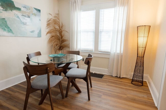 Building Photo - 217 Highland Ave