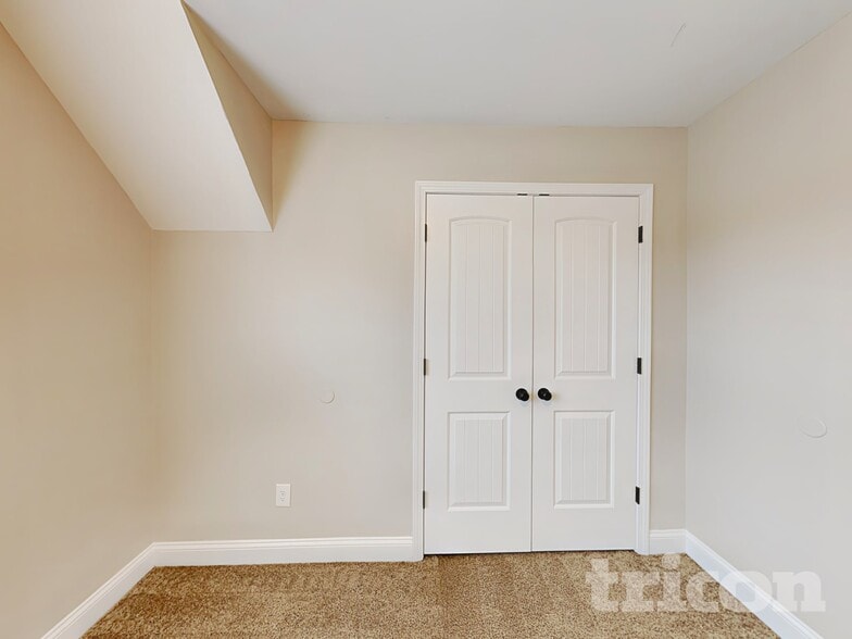 Building Photo - 268 Cranbrooke Dr