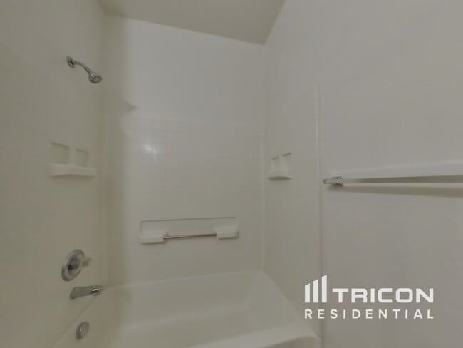 Building Photo - 1227 101st Ave Ct