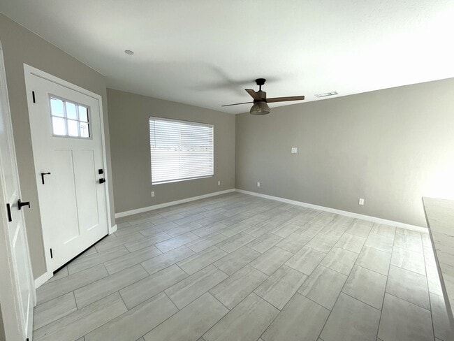 Building Photo - 21031 91st St