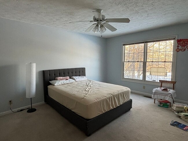 Building Photo - 3B/2B duplex located near Purdue campus