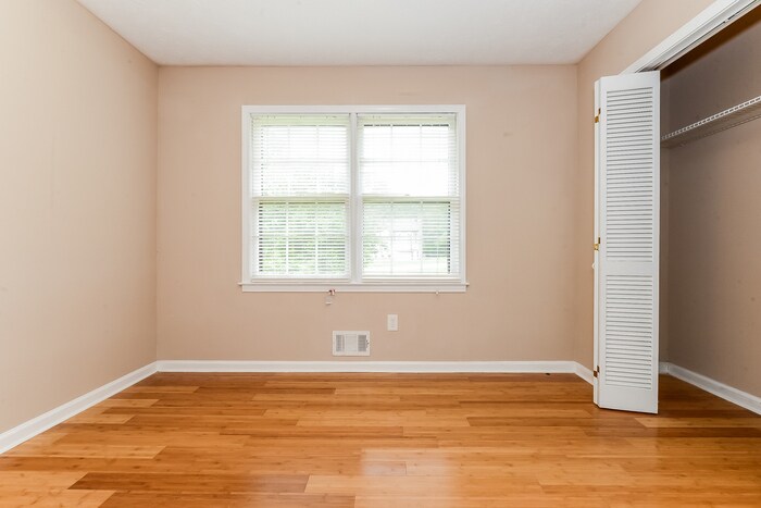 Building Photo - 1311 Sunsweet Dr NE
