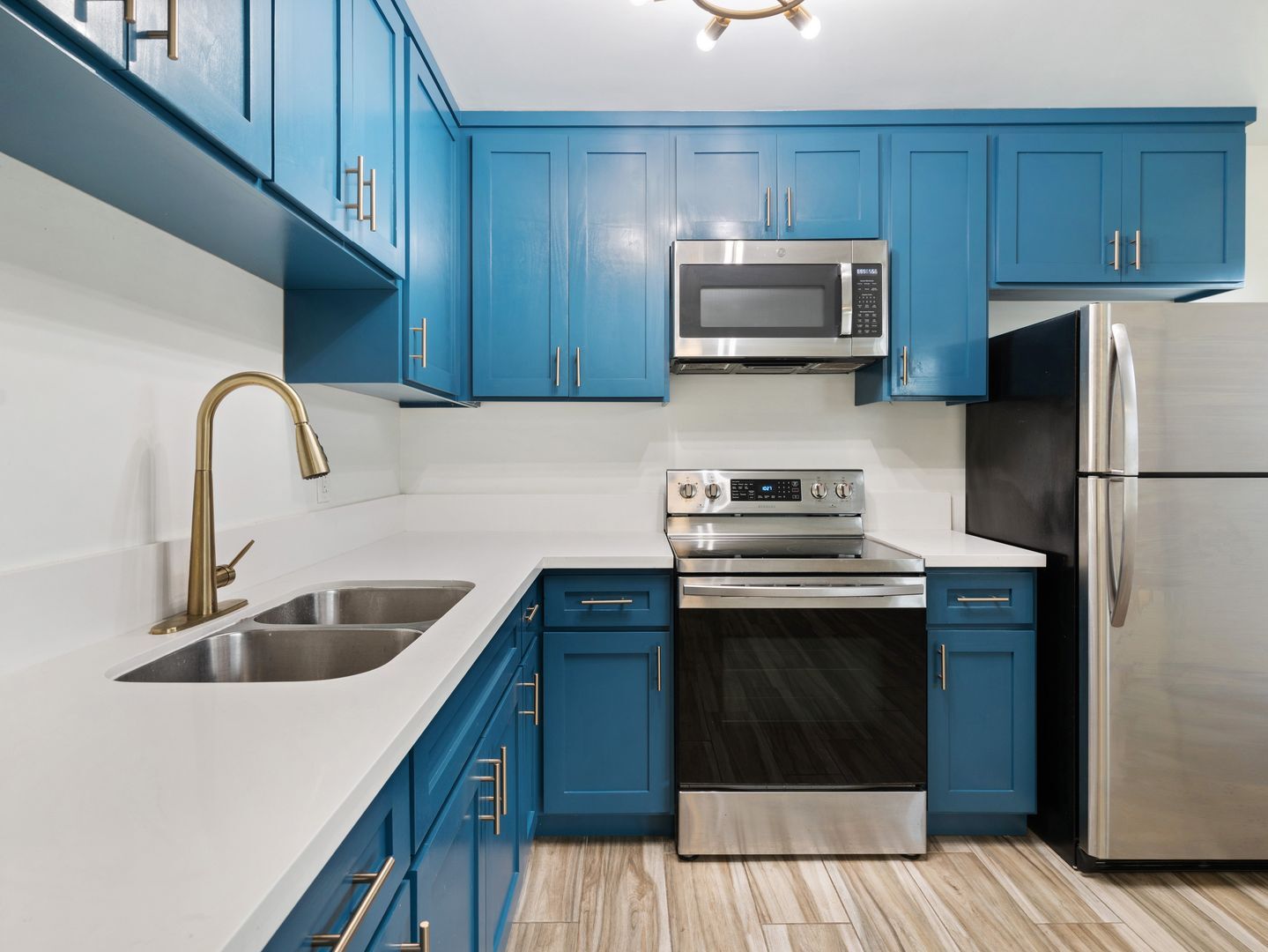 Building Photo - 1332 Walnut Ave