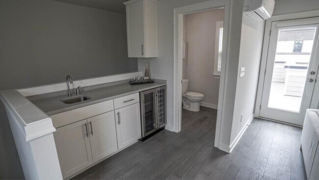 Building Photo - 2155 Burnside Dr NW