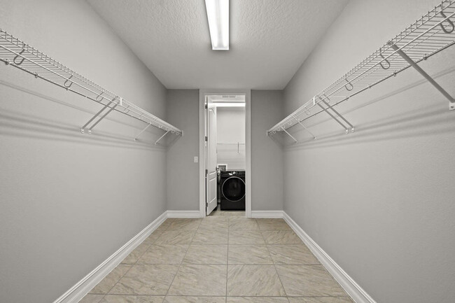 Building Photo - 132 Mediterranean Way