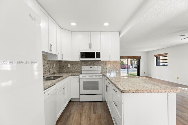 Building Photo - 13745 SW 84th St