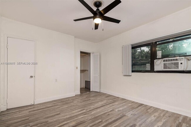 Building Photo - 259 NE 56th St