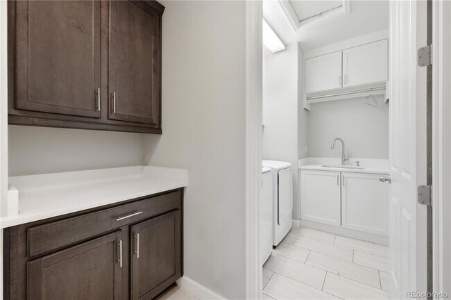 Building Photo - 16910 W 95th Pl