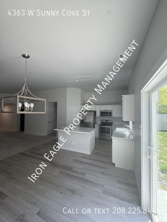 Building Photo - 4363 W Sunny Cove St