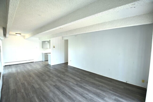 Building Photo - 4440 Laguna Pl