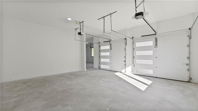 Building Photo - 208 Indian Hills Trail